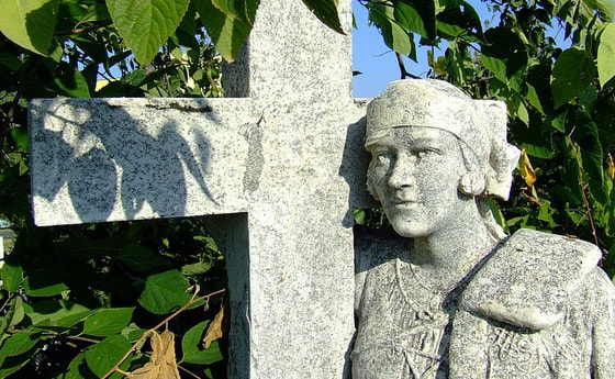 Kreuz tragen