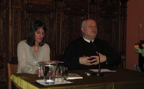 Soziologin Dr.in Isabelle Jonveaux und Abt Petrus Pilsinger OSB