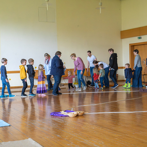 Karfreitagsfeier für Kinder im Pfarrheim
